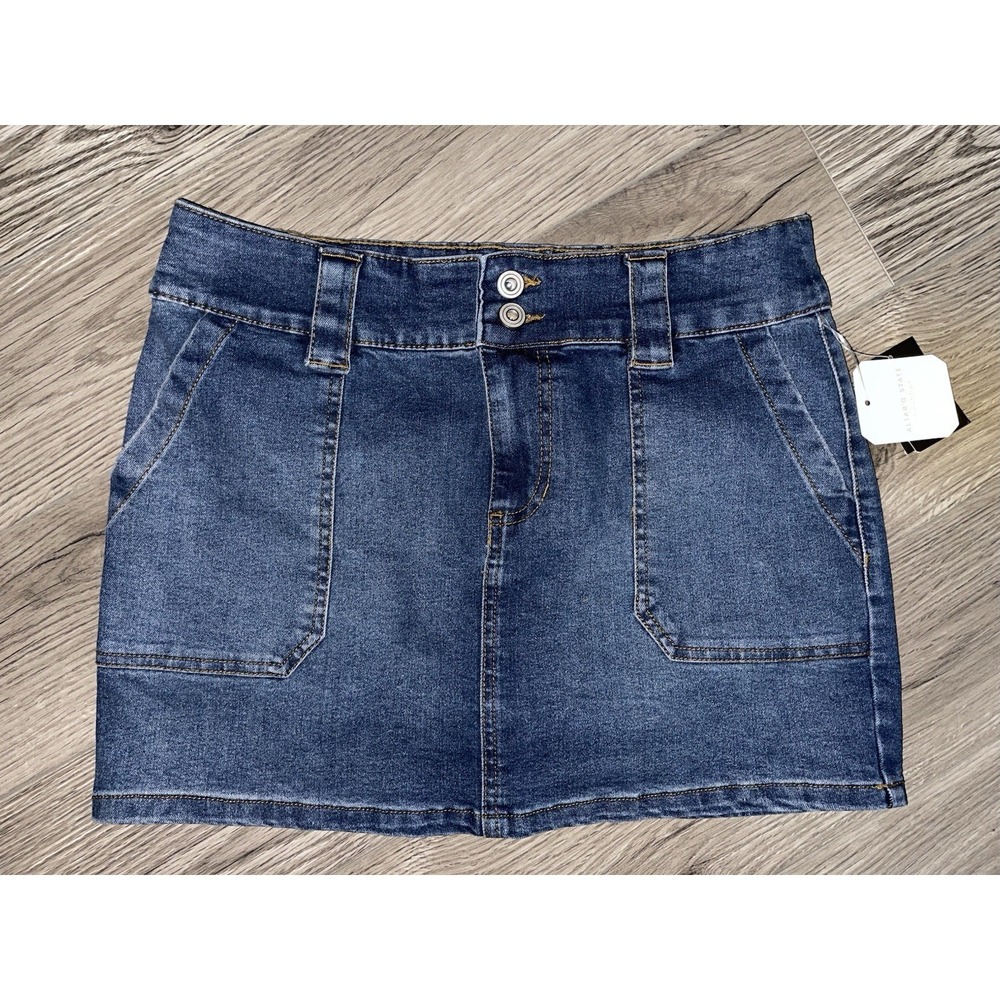 Altar'd State micro Mini skirt blue Denim Women's Size 7 Mid Rise NWT